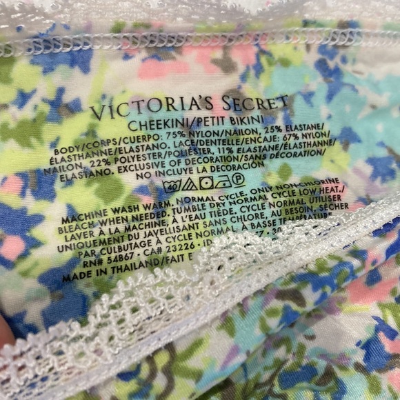 Victoria’s Secret bundle of three cheeky panties small sexy & cute - Picture 6 of 9